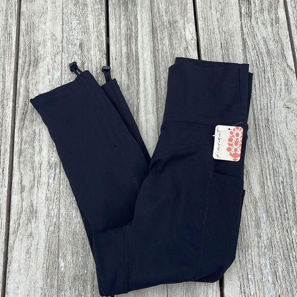 FP MOVEMENT BY FREE PEOPLE CLASS ACT HIGH WAISTED CROPPED LEGGINGS BLACK XS‎ NWT - Picture 2 of 6
